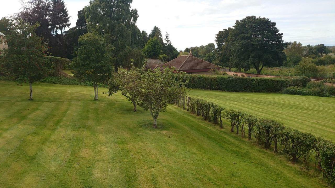 Ramnee Hotel Forres Exterior foto